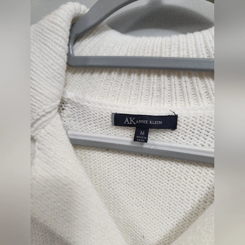 NWT Anne Klein Button UP Knit Sweater Ivory Beige Collared Size Medium - Picture 2 of 6